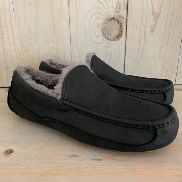 - ugg ascot matte black  leather  sheepskin slippers us 12 new - Picture 3 of 7